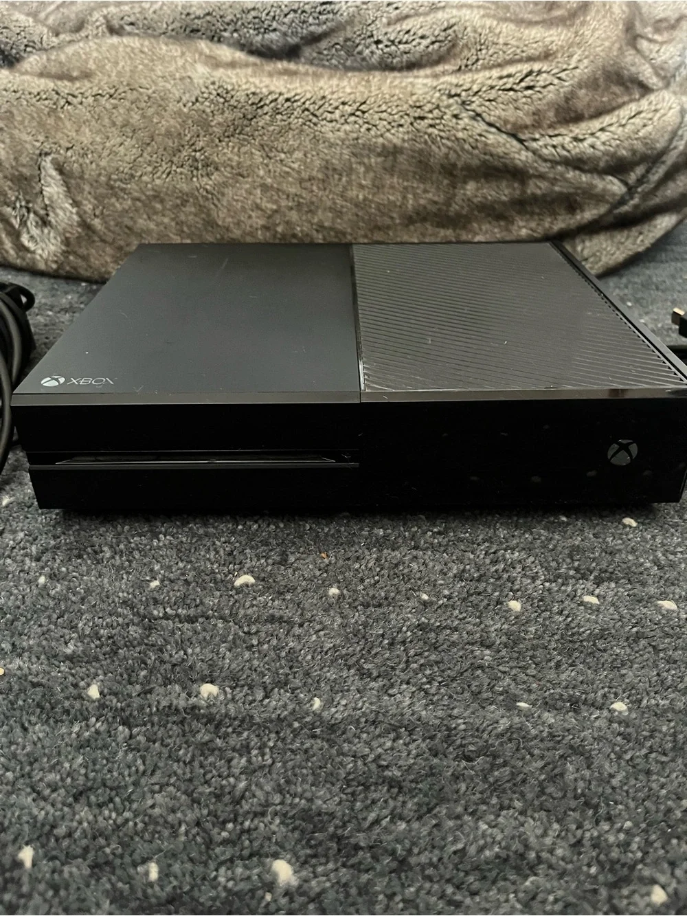 Xbox Console with White Wireless Controller - Black Console